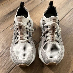 Women’s Brooks Glycerin Stealthfit 20